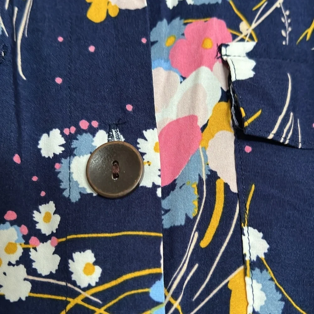 A.N.A. Blue/Pink/Yellow/White Floral Sleeveless Tie Front Top, Sz Medium, GUC.